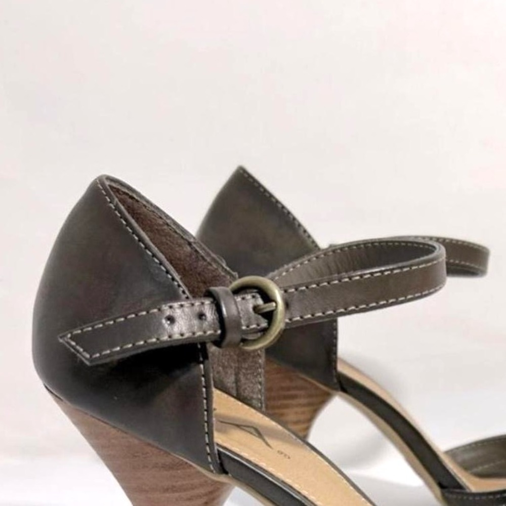 MIA Heels - Picture 11 of 11